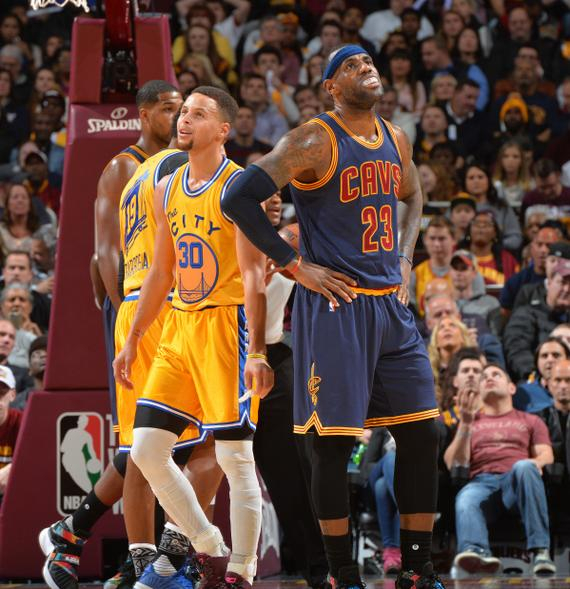 一个充满 一个充满